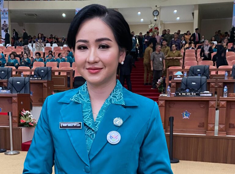 Cherry Thungari Soeyoenus Menjabat Sebagai Ketua TP-PKK Sangihe