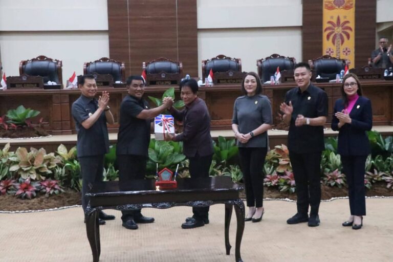 DPRD Sulut Gelar Paripurna Penandatanganan Nota Kesepakatan KUA PPAS Perubahan APBD Provinsi Sulut Tahun 2025