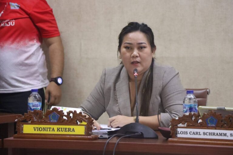 Vionita Kuera Kawal Bantuan RTLH di Kabupaten Sitaro