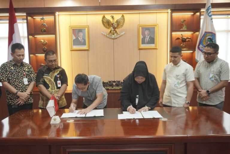 Lindungi Pekerja Rentan di Kota Bitung, Wali Kota Hengky Honandar Teken MoU Bersama BPJS  Ketenagakerjaan