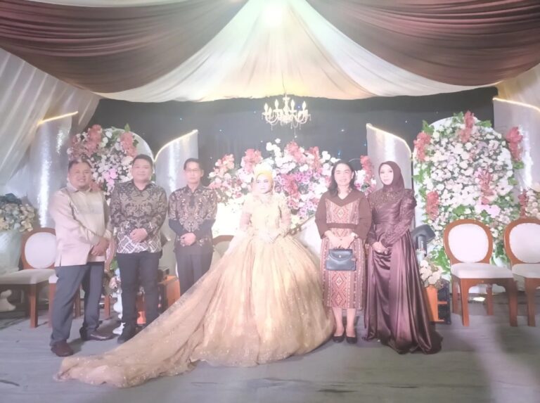 Wali Kota dan Wakil Wali Kota Bitung Menghadiri Syukuran Keluarga Besar Djafar – Buntayo