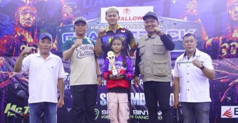 Randito Maringka Membuka Secara Resmi Kejurnas Grasstrack Seri 2 di Sirkuit Bintang Danowudu Tahun 2025