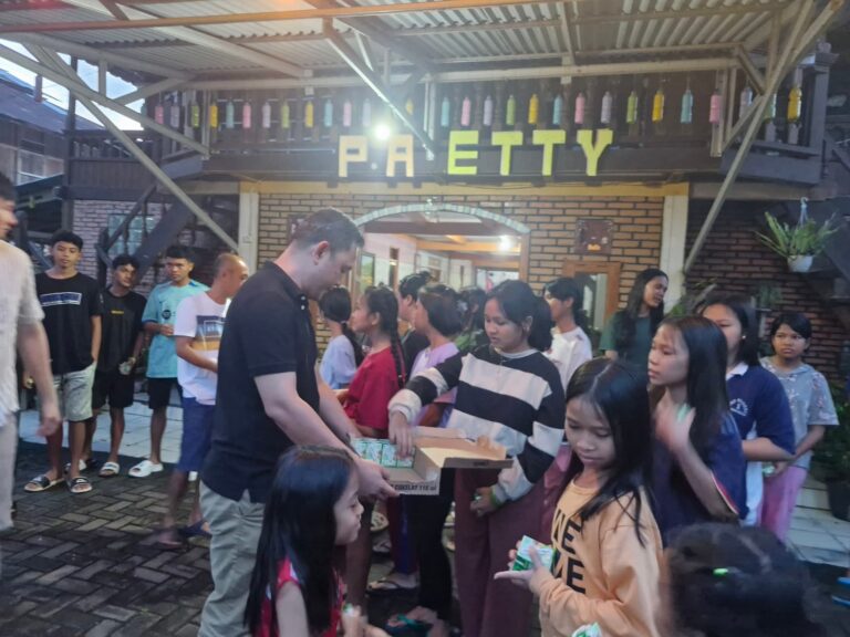 Anak Buah Prabowo, Gandeng Owner Abadi Berkat Lestari Berbagi Kasih Bersama Anak Panti Asuhan Etty.