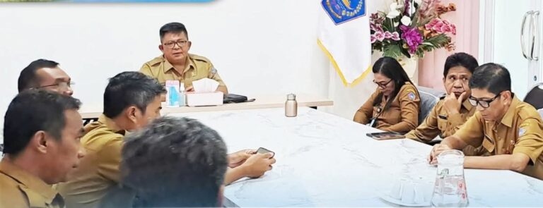 Sekda Denny Kondoj Pimpin Rapat TAPD Sitaro.