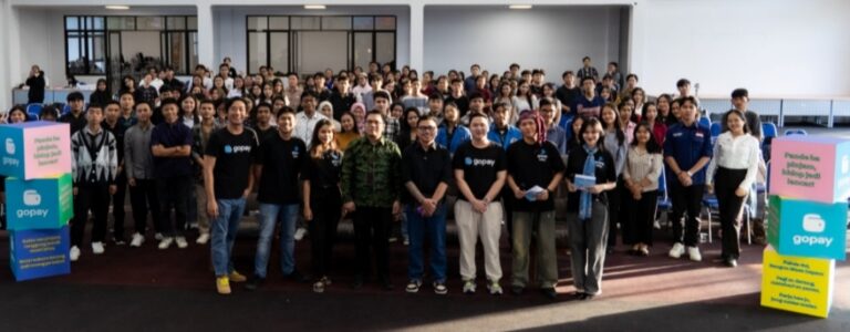 Jadikan Mahasiswa Bijak Atur Keuangan, UNIMA Hadirkan Program Literasi Pinter Bareng GoPay