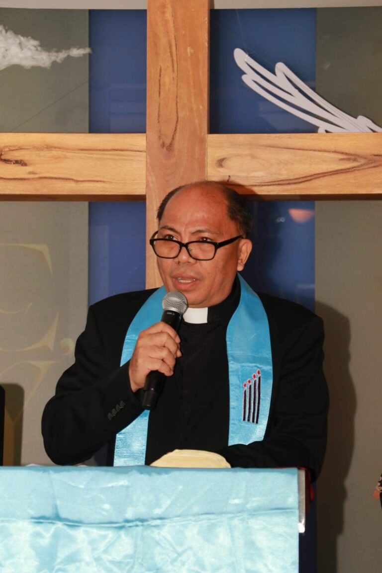 Kepemimpinan BPMS Sempat Dipolemikkan, Pdt Adolf Minta Maaf Kepada Jemaat GMIM