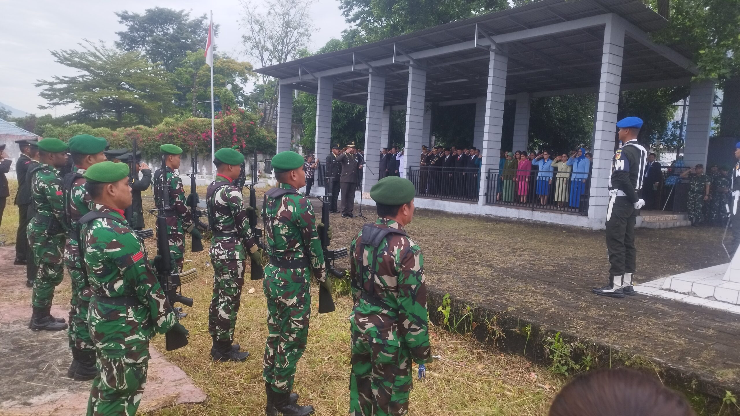 Dandim 1310/Bitung Pimpin Upacara Ziarah Nasional Peringatan Hari Pahlawan ke-80 Tahun 2025 | Manadoline - Orang Sulut pe Media Online