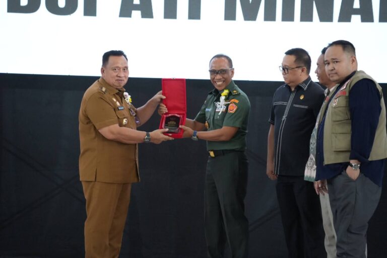 Dalam Rangka Peringatan Hari Bela Negara, Brigjen TNI Budi Haryono Pimpin Apel dan   Kirab Kebangsaan di Minahasa