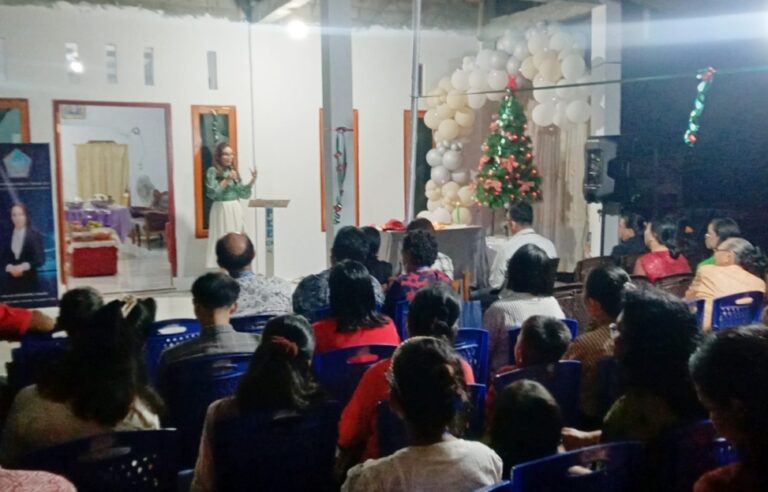 Stella Runtuwene Reses di Desa Ranomea, Ini Aspirasi Masyarakat Untuk Dapat Diperjuangkan