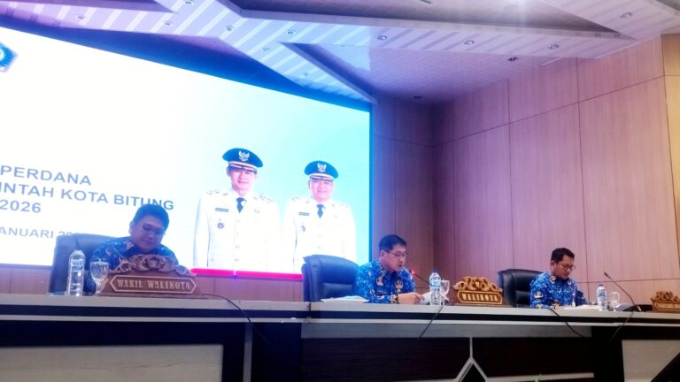 Dorong Pemerataan Pembangunan, Hengky-Randito Alokasikan Dana Rp 13,8 Miliar Bagi 69 Kelurahan di Kota Bitung