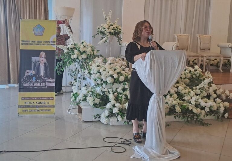 Perjuangkan Bantuan UMKM, Inggried Sondakh Reses di Desa Kalasey I