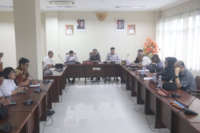 Menindaklanjuti Aspirasi Masyarakat Terkait Jalan Rusak, Komisi III  RDP Bersama PT MSM dan BPJN Sulut