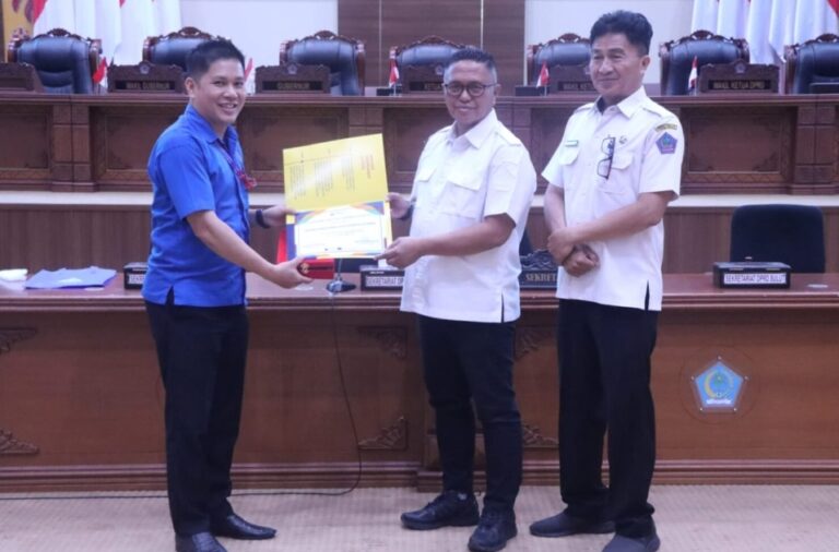 Sekretariat DPRD Sulut Menerima Kunjungan Siswa Manado Independent School