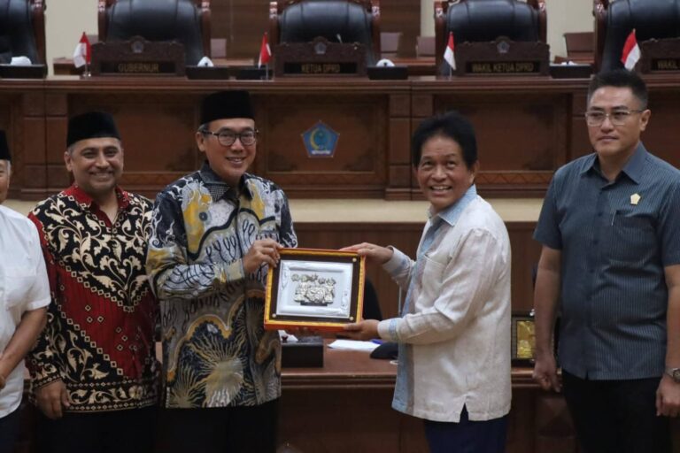 DPRD Sulut Terima Kunker Banggar dan Banmus  DPRD DKI Jakarta