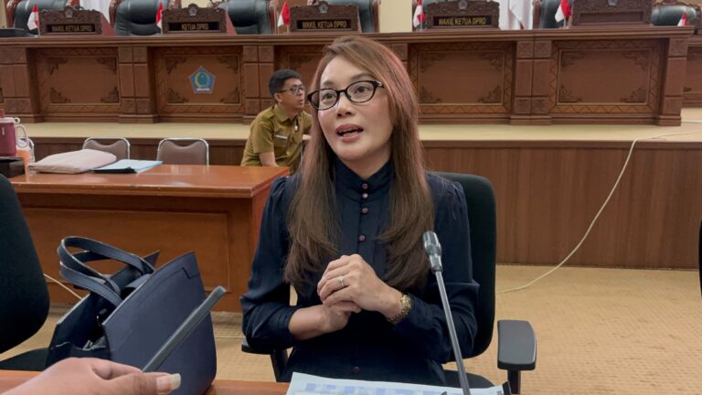 Utamakan Kepentingan Masyarakat, Stela Runtuwene : Dana Penyertaan Modal 30 M ke BSG Ditunda Dulu