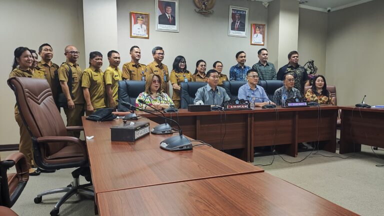 Bahas Ranperda Perizinan  Berusaha, Toni Supit Ingatkan Kasus Mantan Kadis ESDM, DPMPTSP Harus  Ekstra Hati-hati