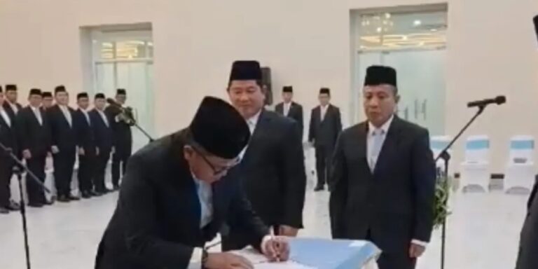 Dilantik Gubernur Sulut Yulius Selvanus, Weliem Niklas Silangen Resmi Sekwan Definitif