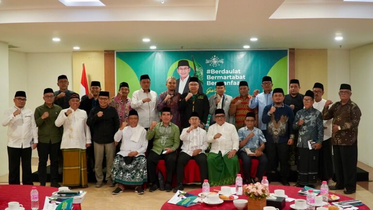 Sambut Muktamar PBNU ke-35, Gus Rozin Minta Banyak Mendengar Suara Jamaah Luar Jawa : “NU Perlu Pendekatan dari Bawah ke Atas”